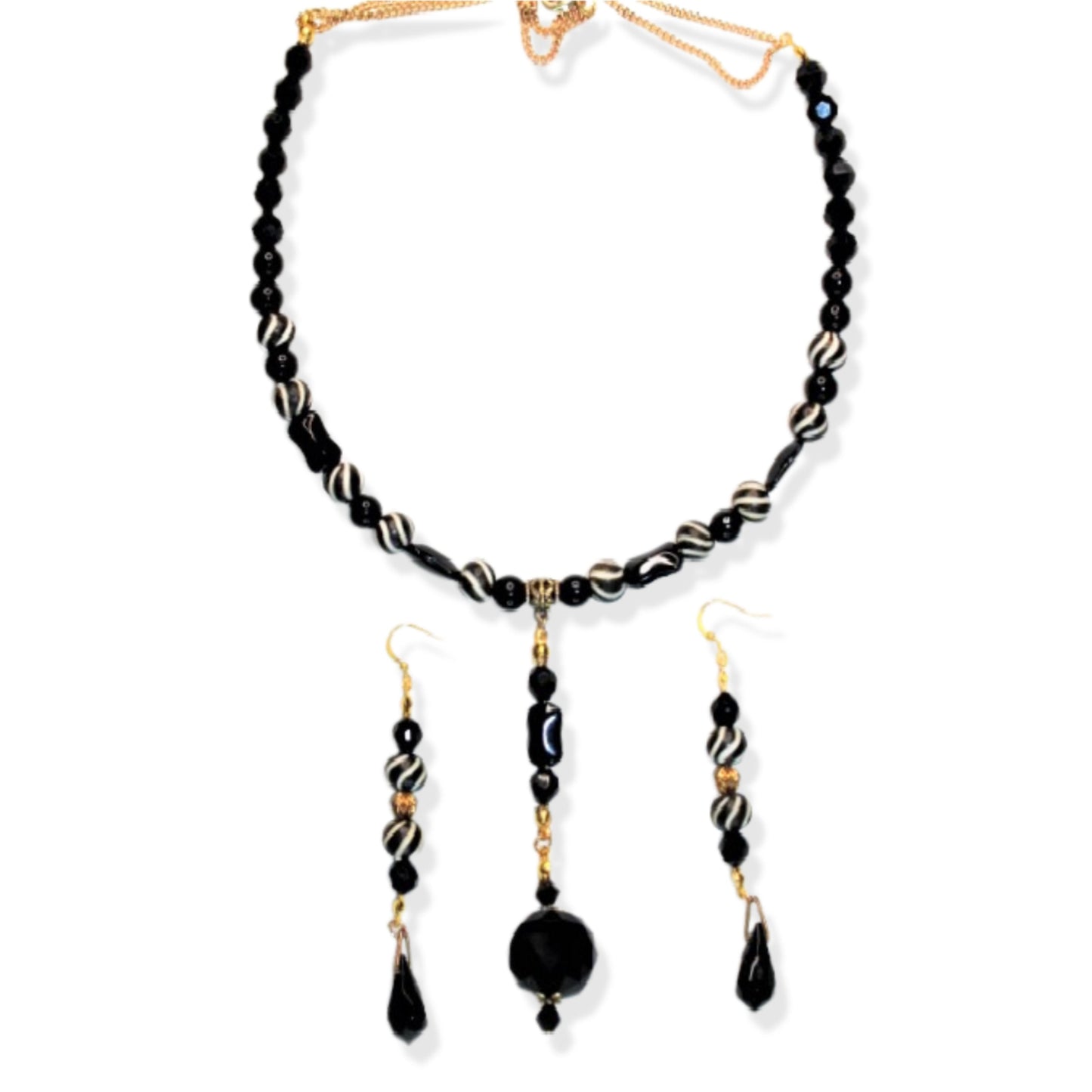 Selma | Necklace and Earrings Set